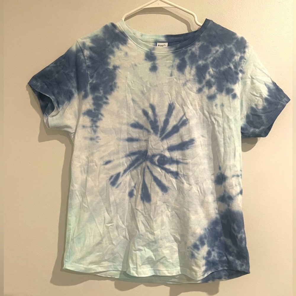 BLUE TYE DYE TSHIRT